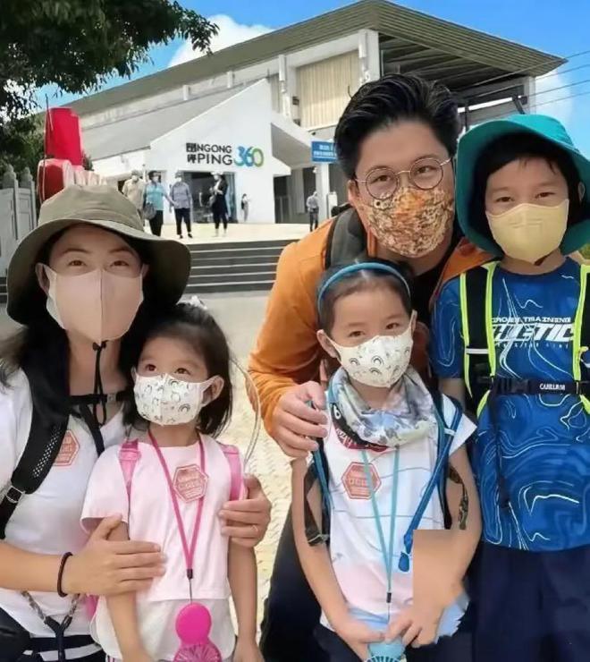一顿饭三千多超难约内景曝光低调奢华麻将胡了网址郭晶晶凤临阁为长女庆生(图6)